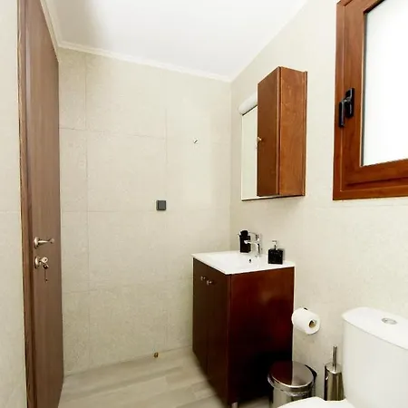 Paraskevi Luxury Κατταβία